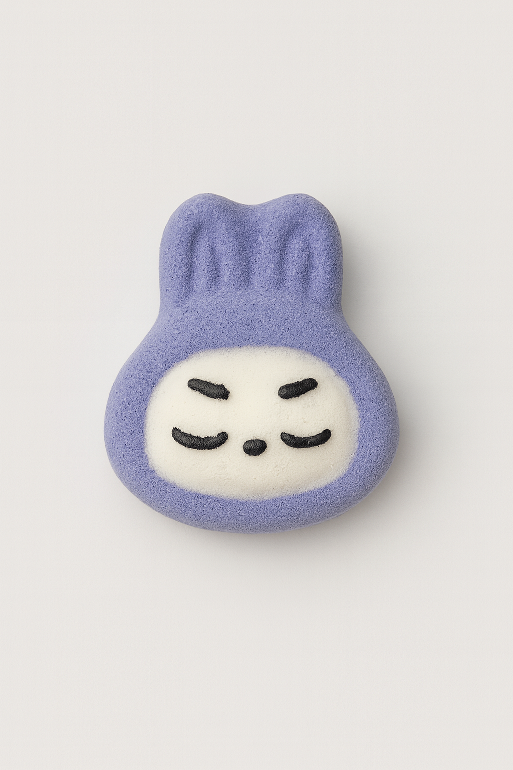 La strawberry Bon Bon Bath Bomb