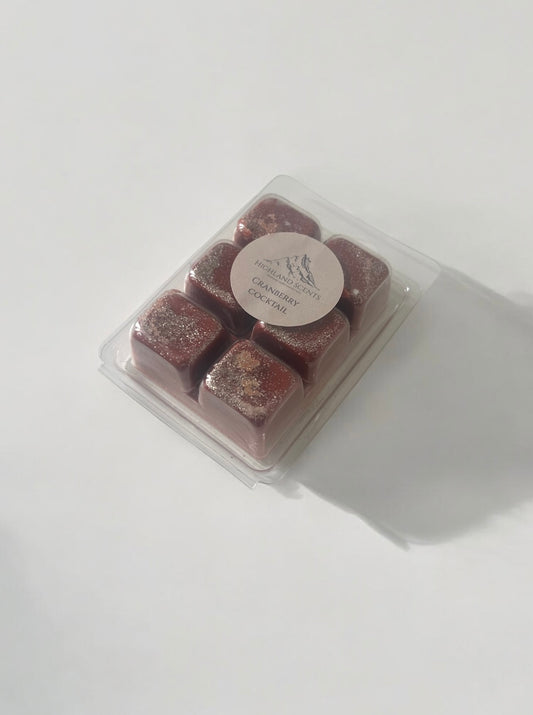 Cranberry cocktail clamshell
