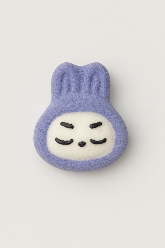 La strawberry Bon Bon Bath Bomb